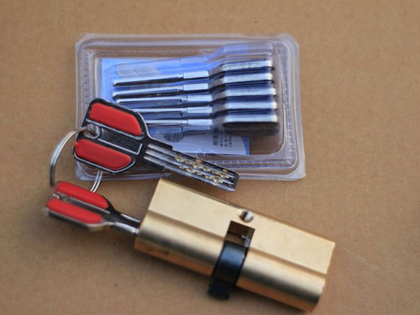 黔西南24小时上门开锁公司